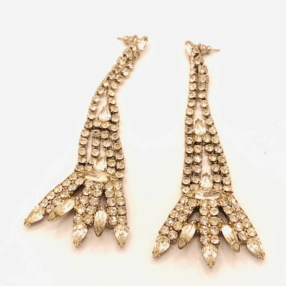 Rare dragon claw vintage long earrings magical?